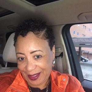 Meet your Posher, Yolanda